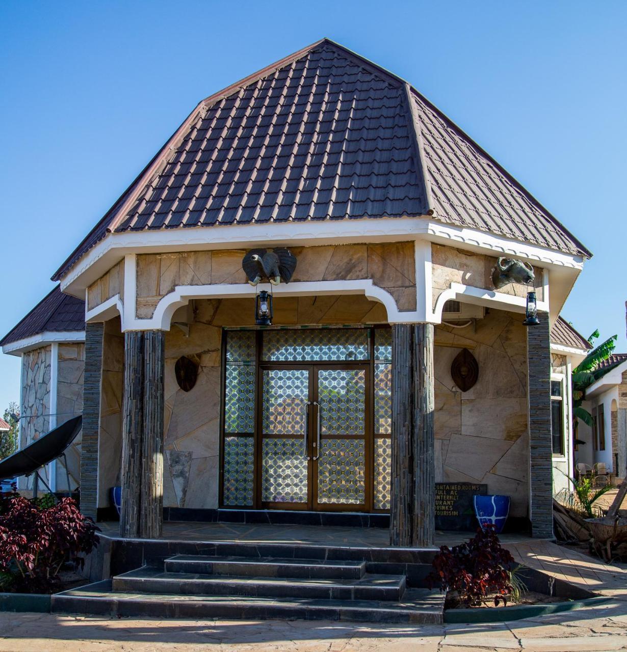 Asmorein Hotel Babati Экстерьер фото